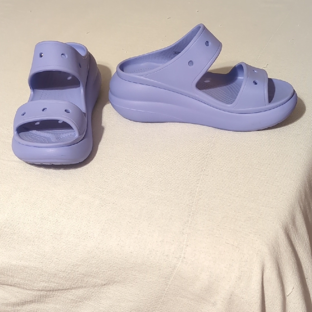 CROCS Women's Sandals in Lavender Size 11